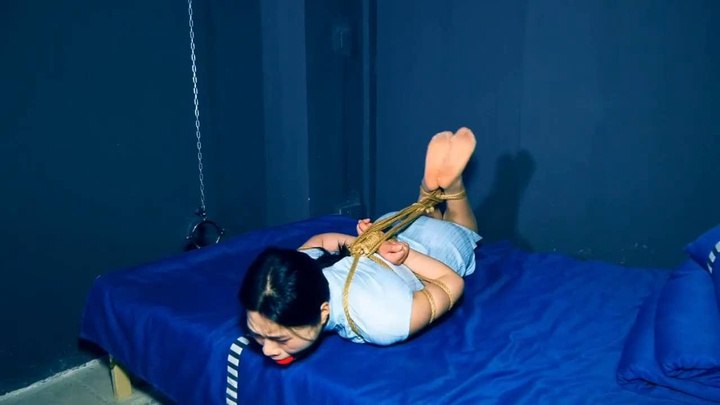 #胜景影视 牢房逃脱游戏.mp4