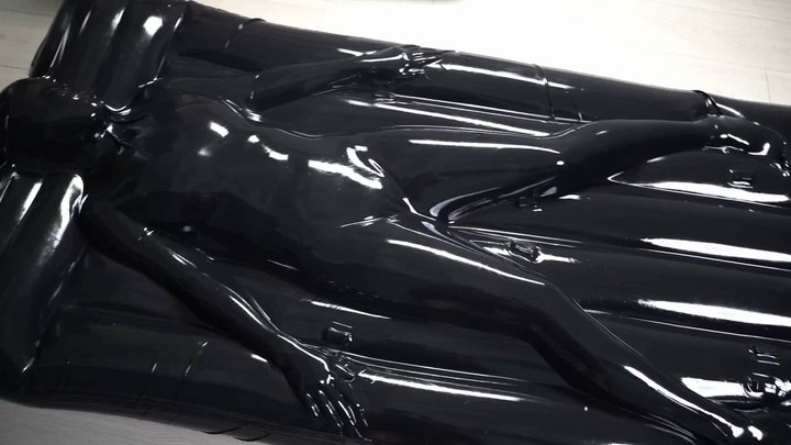#闪闪工作室 新规真空床的双层包裹.mp4