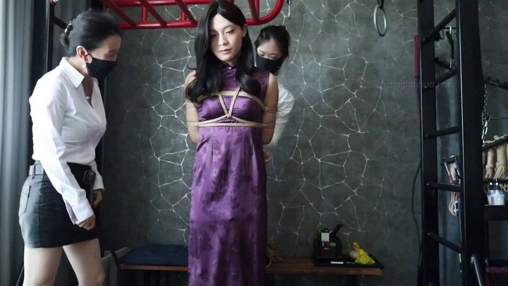 #冷月绳艺 双s沉寂式连续榨汁伪娘图图，从SP，鞭打到各种道具榨汁，再到龟责，两位S得手法也是越来越娴熟 让图图欲罢不能.mp4