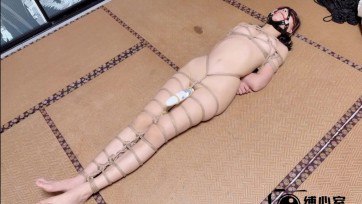 #缚心室 完美身材女教练欧式直臂超紧缚驷马，电动尾巴，打一次动一次，「真·动次打次」羞耻调教，在AV棒刺激下不停GC，只能呜呜不停