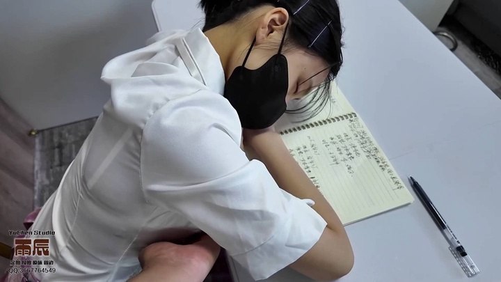 #雨辰工作室 实习女生被T日记 JK装 白丝肉丝 恋足玩腿 为爱鼓掌 调教开发 玩弄羞辱 抚摸把玩.mp4