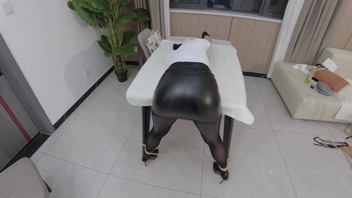 #红鲤鱼《上司与下属的小秘密》下集，吴晗被老板第一人称玩弄四次！