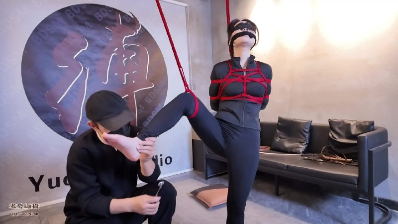 #老癸绳摄 绳艺直播之一只K9的日常 瑜伽裤 K9调教 驷马羞辱 半吊强高 TK加持 粉丝互动下载地址