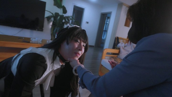 #噗叽《小情侣劫难Ⅱ》女生决定亲自调教男友，谁知女生下手毫不留情，棒棒,TD，深喉口枷，假阳口球，恨不得把所有道具都实验一边，我在旁边看着都心惊，哪想到她确是享受其中