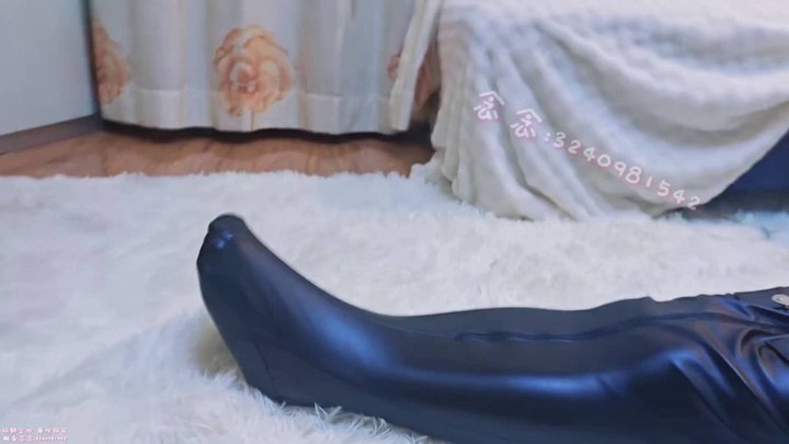 #司念念 极限拘束！超紧全包衣+多条皮带束缚 马具口球蒙眼封嘴 外面6层胶带加固封嘴 捏鼻子zhi息 绝望挣扎