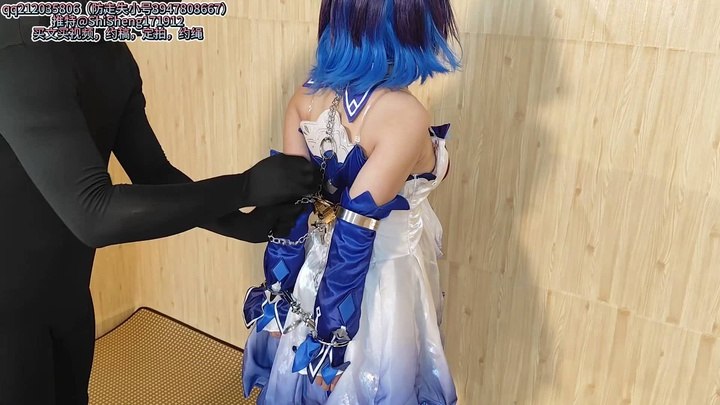 #时绳工作室《希儿幻海梦蝶（4）（正片）》希儿cos调教，金属锁链，郊狼电击，棒棒跳弹折磨私处，振动玩具塞到鼓起，要素过多不容错过！！.mp4