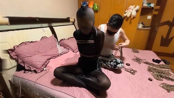 #我的媳妇 257弹、油量叠丝、全身紧缚、无内股绳+的直臂驷马、紧的动弹不得、严厉的塑料袋子夕呼吸都是奢侈的、电击棒电的直呜呜.mp4