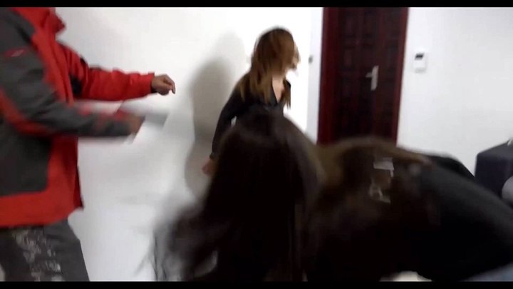 #灰鸟 女犯双双被绑林艺主演.mp4