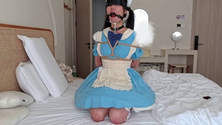 #zxbondage《洛丽塔少女的救赎（一）初尝仙女棒》【小雨】.mp4