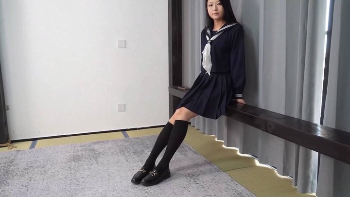 #象人 约拍陷阱（上）水手服少女艰难求救.mp4
