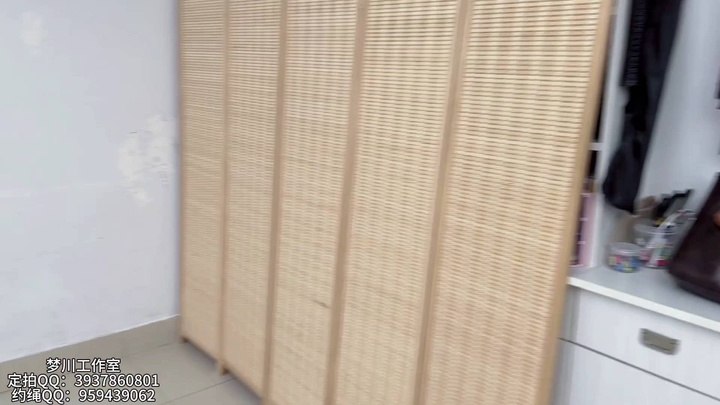 #梦川【黑红胶衣】可爱的思琪和雯雯 上司和内奸 胶衣 捆绑 封嘴 口红 挠痒