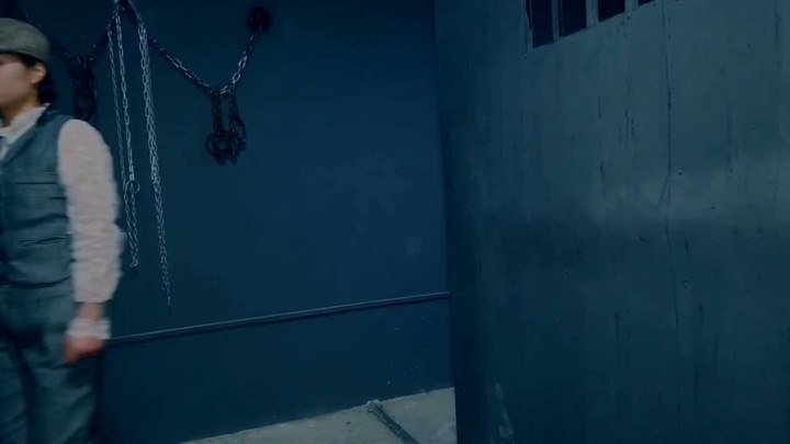 #胜景 定拍转公映《潜伏的蝴蝶》上集 地下交通员不慎被捕潜伏军统的卧底营救失败一同被捕惨遭刑讯逼问.mp4
